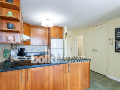 #204 950 Drake St, Vancouver, BC V6Z 2B9, Canada